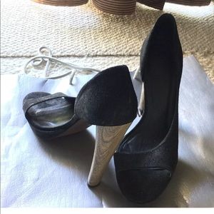 Bcbg max azria sandals black 5 inch